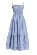 Langes blaues Kleid